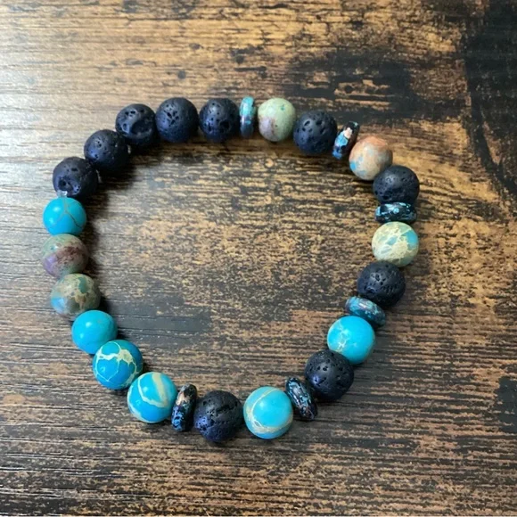 Bracelets - Picture 4 of 15